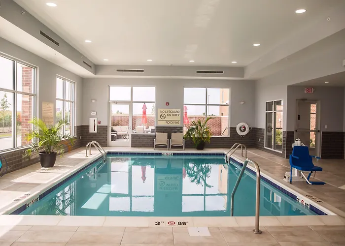 Hampton Inn-pontiac Hotel